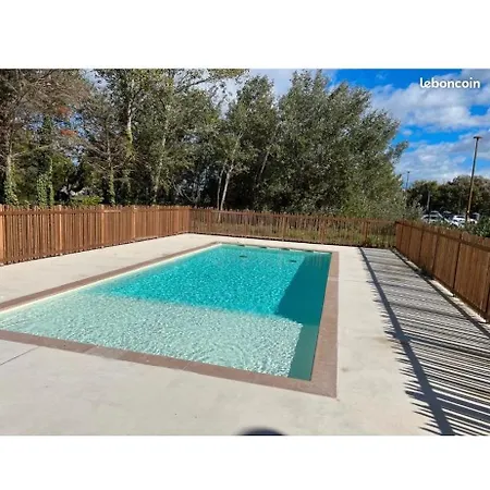 Villa Vacances * Vias